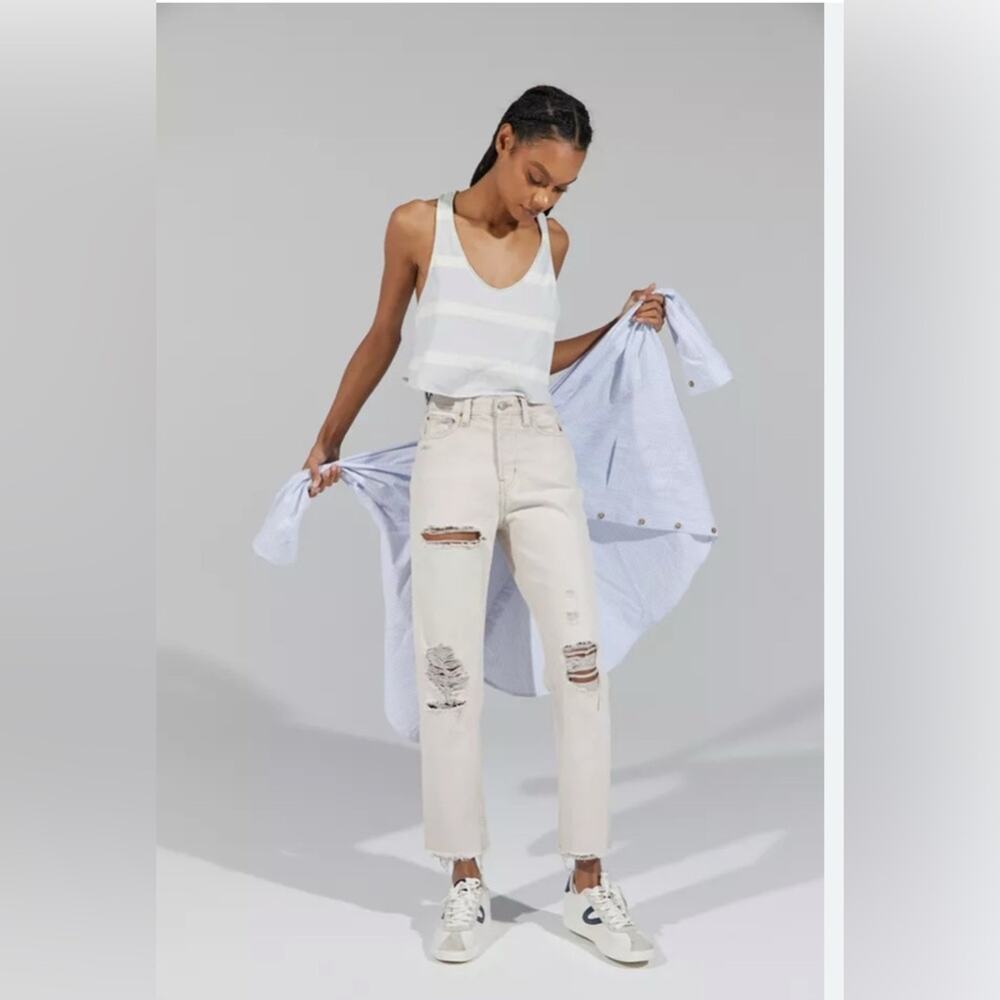 51. BDG Urban Outfitters Cigarette High-Rise Distressed White Jeans – Size 27